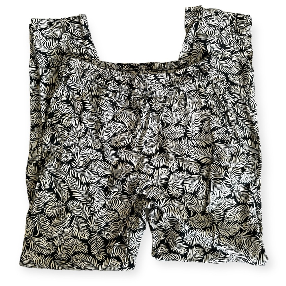 NWOT H&M feather pattern pants with pockets size 4